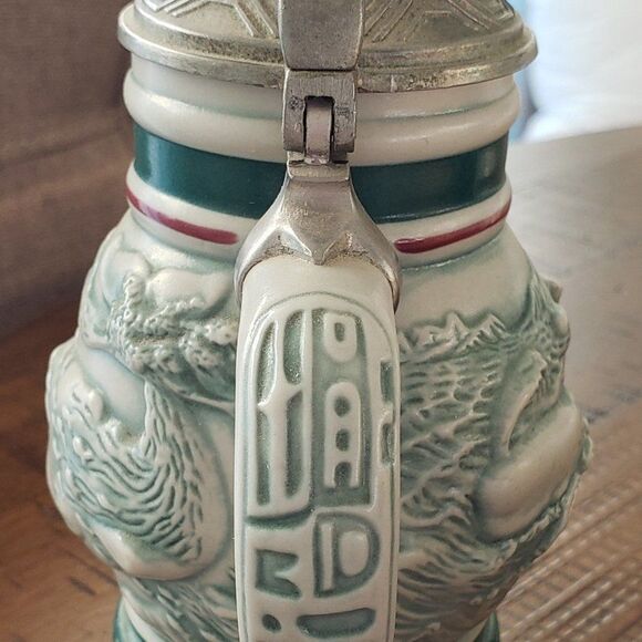 Avon Vintage 1992 Endangered Species Sperm Whale Mini Stein - Picture 4 of 8